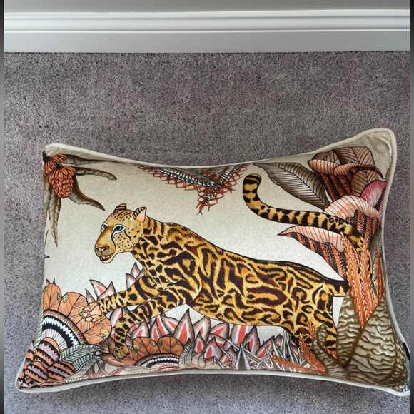 Pillow - Picture 3 of 5